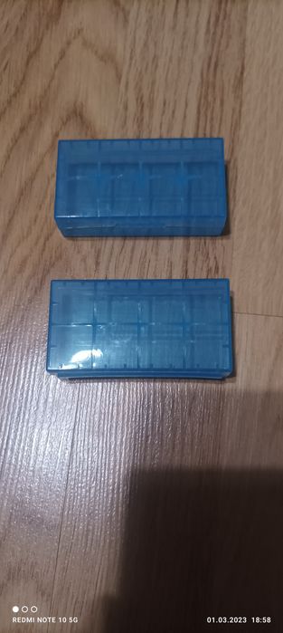 Контейнер для батареек 18650