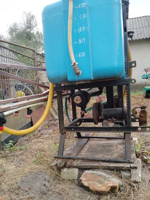 Продається оприскувач до міні трактора
