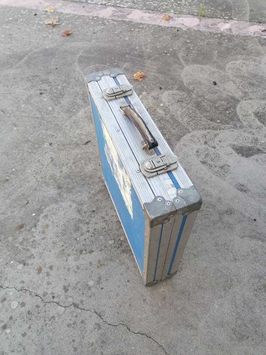 flightcase azul 50 cm por 50 cm