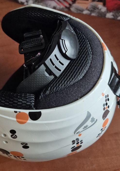 Kask narciarski dziecięcy