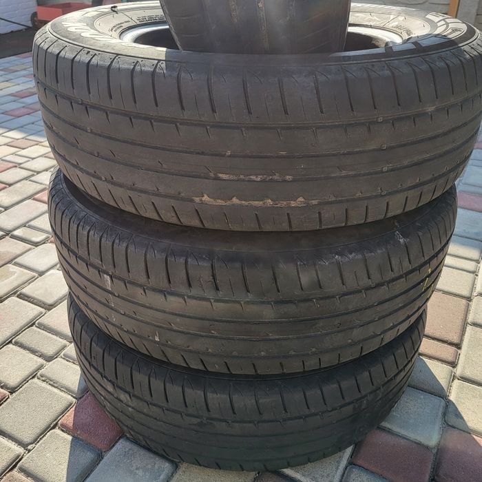 Летние шины Hankook 215/70 R16 100H