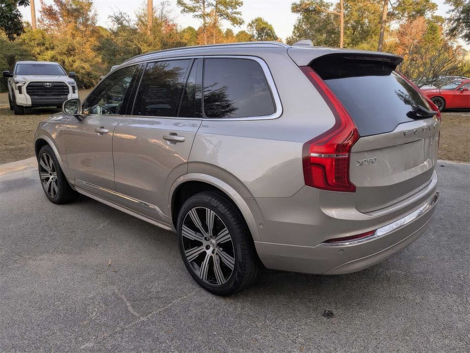 Volvo XC90 B6 Ultimate Bright Theme 6-Passenger      2023