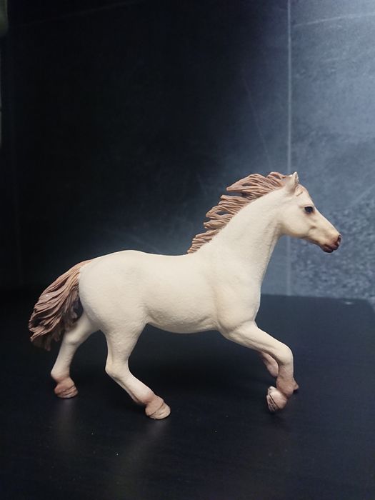 Лошадь Schleich Квотерхорс, жеребец, коллекционная фигурка, игрушка