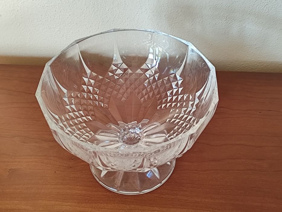 Conjunto de fruteira+12 taças do modelo Longchamp da marca Cristal d'Arques.