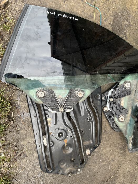 Mechanizm szyby prawy tyl tylny szyba lewa lewy bmw e93 cabrio