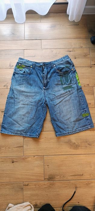 Spodnie krótkie Mass denim