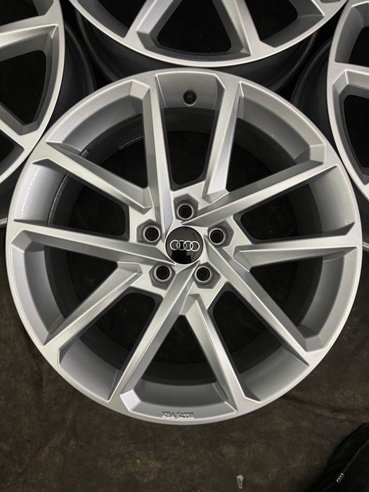Диски R19 5x112 Et39 8J. Audi Q5 A6 C8 C7 C6 A4 B9 B8 VW ID Unyx Passa