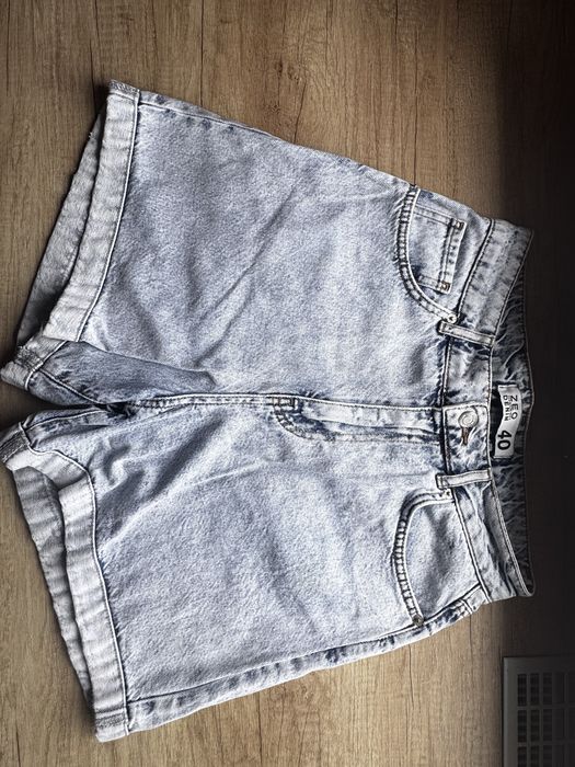 Джинсові шорти жіночі