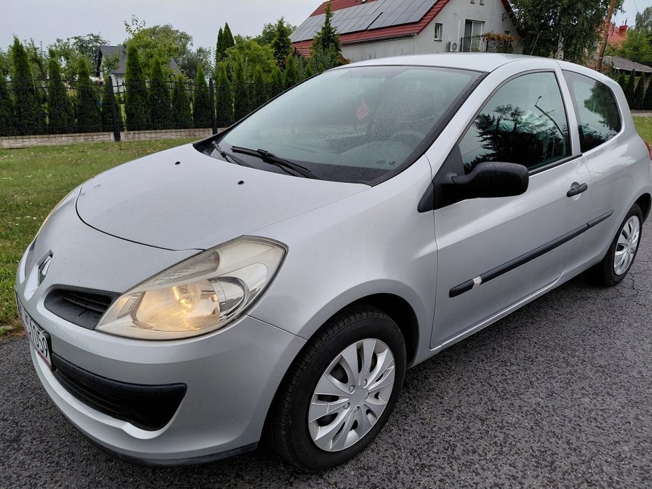 Śliczna Renault Clio 2006r 1.2cm 65KM nowy rozrząd 2 komplety kół  długie opłaty