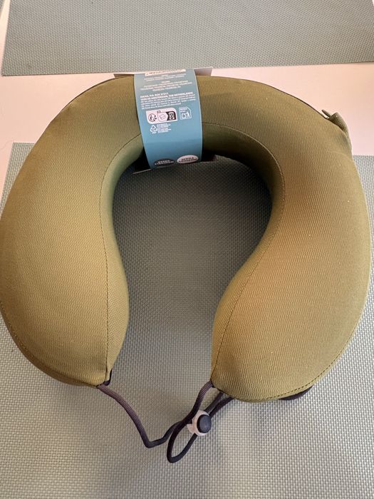 Neck pillow, poduszka podrozna, samolot