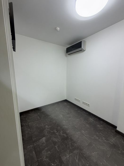 Офис в аренду. Срибнокильская 12. Киев. Осококорки т.собственника  0997771677