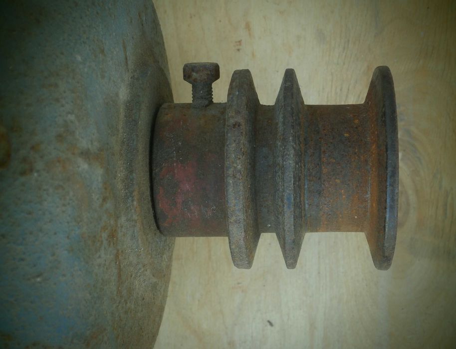 Мотор от циркулярки 220 - 380 В 35 кг СССР