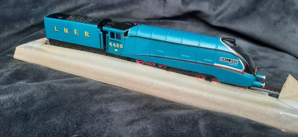 Model lokomotywy parowej  Liner A4 Class Mallard  Japan