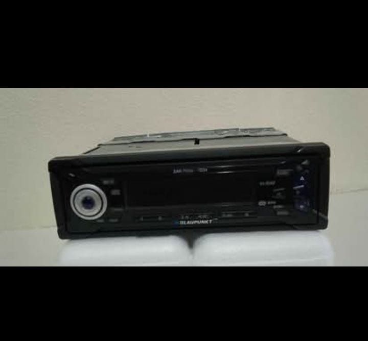 Radio de carro usado, como novo