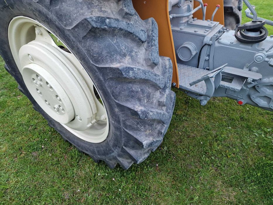 Ursus C-330
