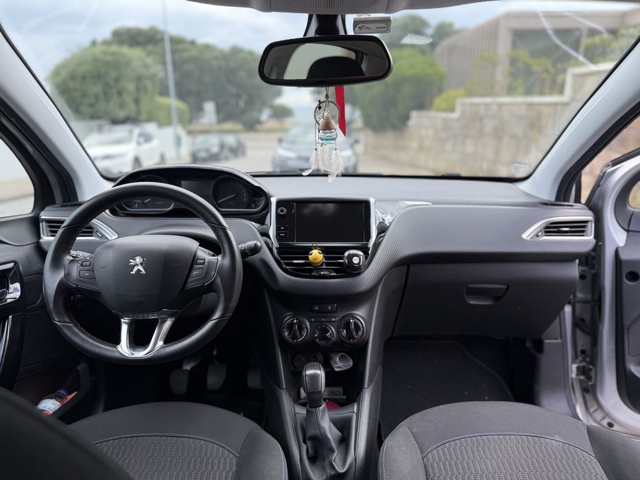 Peugeot 208 | Poucos Kms - 2018