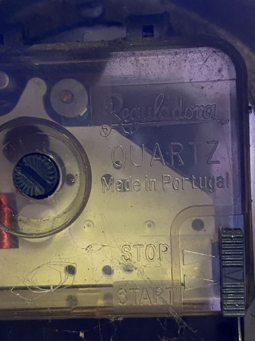relogio de ferro da marca reguladora