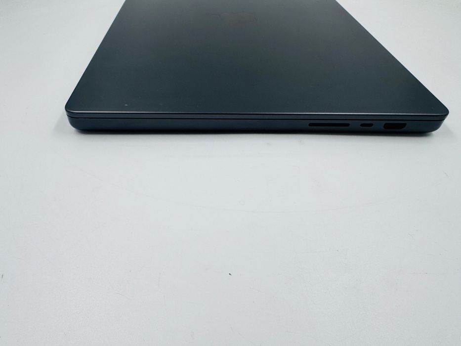 Apple Macbook Pro 16 2023 M3 Pro 18GB RAM 512GB SSD Space Gray IL7309