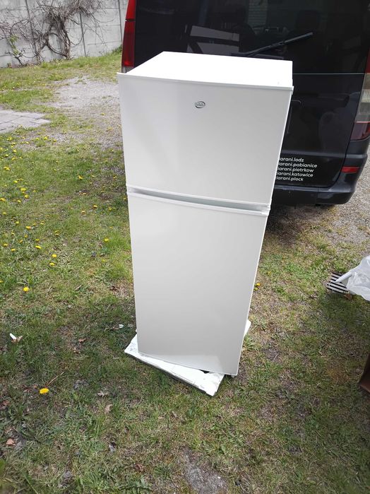 Lodówka 140 cm z zamrażarką