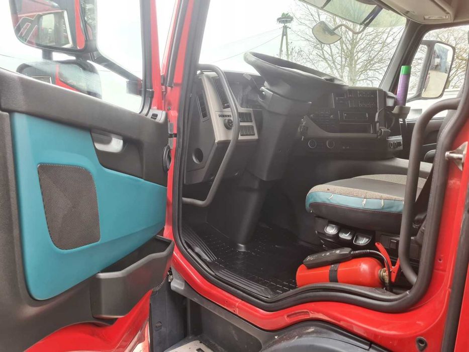Kabina kompletna VOLVO FM 4 EURO 6 globetrotter