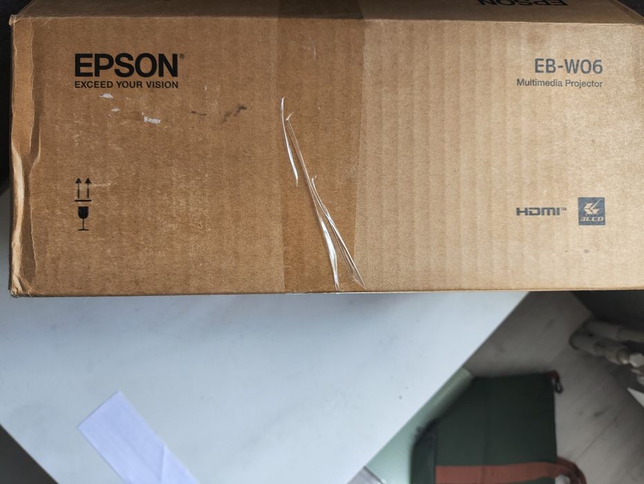 Проектор Epson EB-W06
