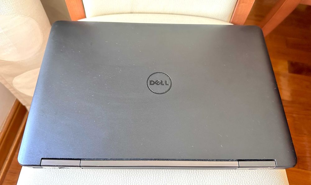 Dell Latitude E5540 15.6" Full HD / i5-4300U / 16 GB RAM / 250 GB SSD64752391469825123