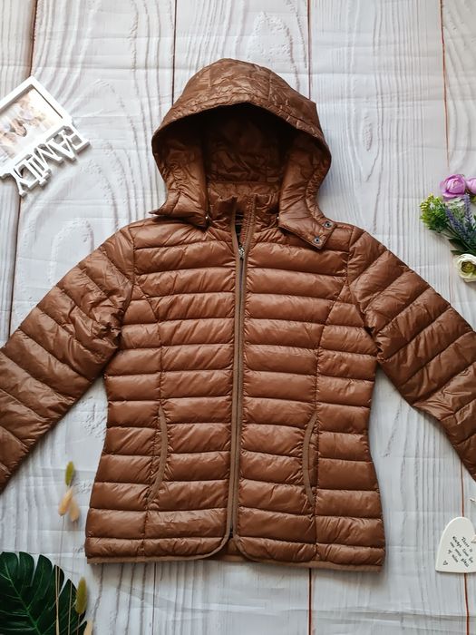 Брендовая куртка . Пух - перо . Р 46 .