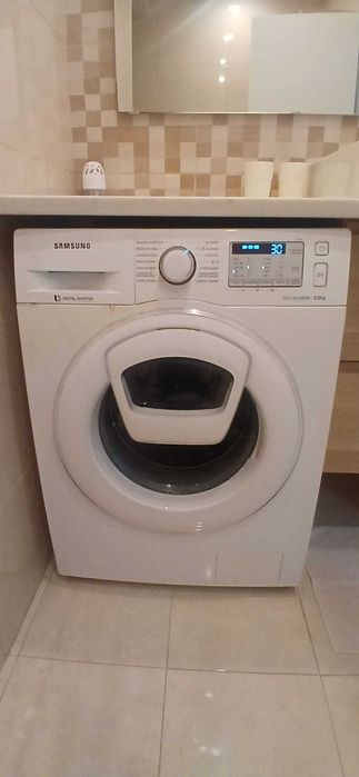 Máquina de Lavar Samsung 8kg – Ótima Oportunidade para Reparação - 70€
