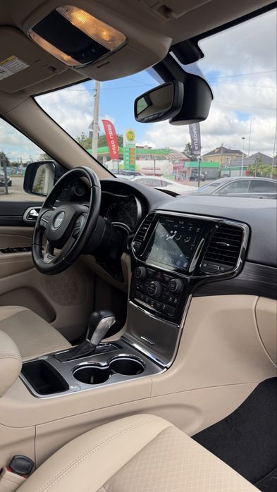 Jeep Grand Cherokee Джип Гранд Чірокі LAREDO 4*4 2022 р 3.6 V6 Газ/Бенз 8 АКПП (ZF)