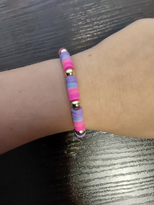 Браслети з бусин