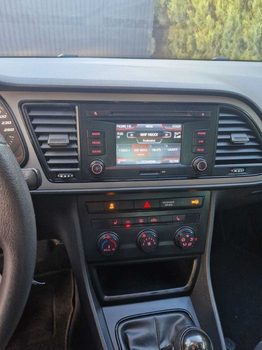 seat leon 1.6 tdi 105km