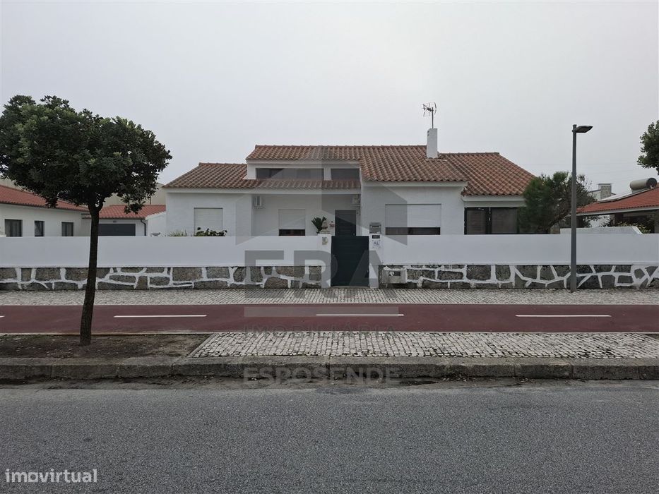 Moradia Isolada Marginal de Esposende