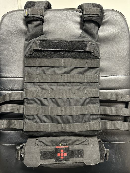 Плитоноска m-tac