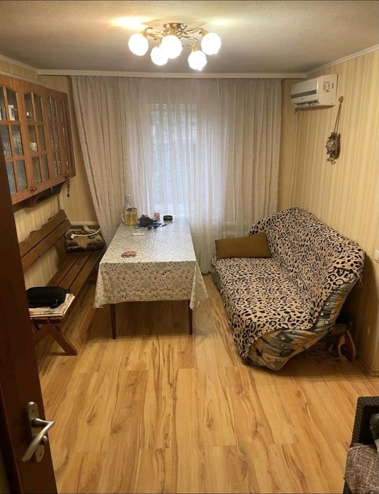 Продам жилой дом( часть дома) с капитальным ремонтом гДергачи.