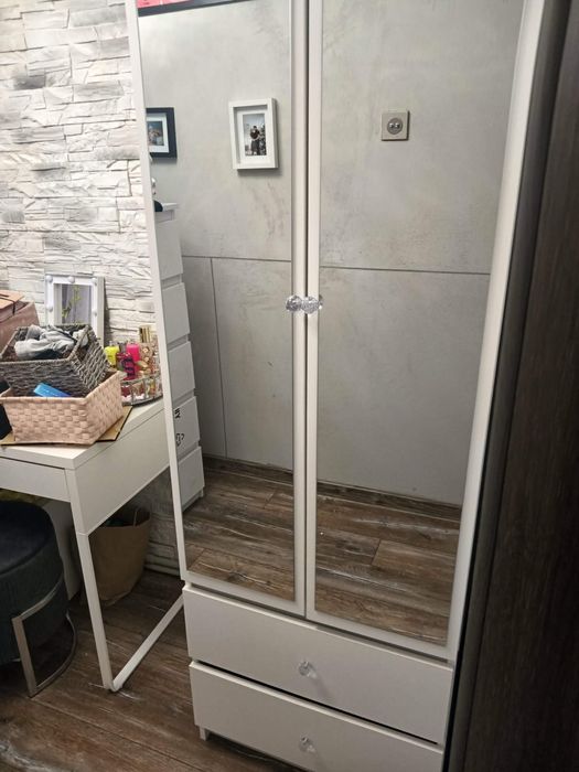 Biala szafa szerokosc 60cm dlugosc 180cm