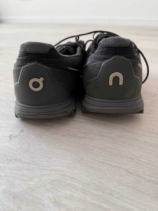 On Running  Кросівки бігові чоловічі