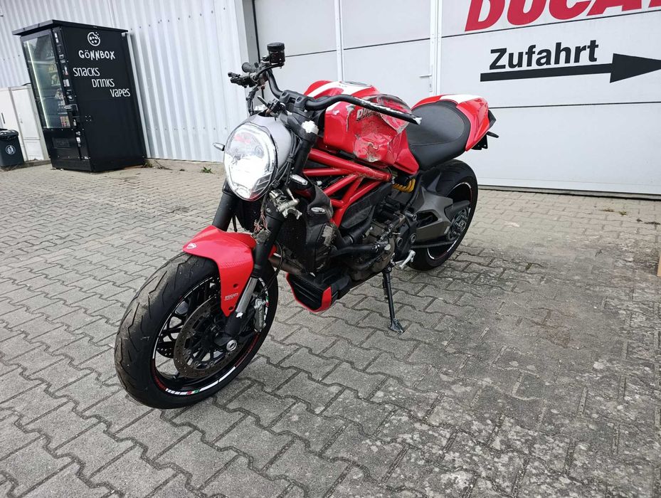 Ducati Monster 1200