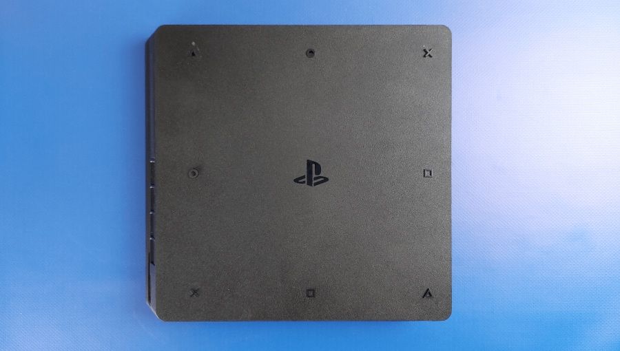 PlayStation 4 slim 1TB