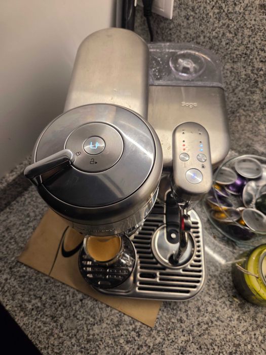 Máquina de café Nespresso Barista