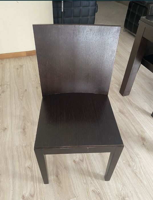 Mesa em mogno extensível e 6 cadeiras