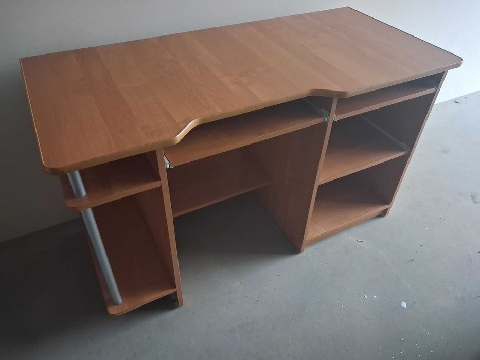 biurko komputerowe/biurowe