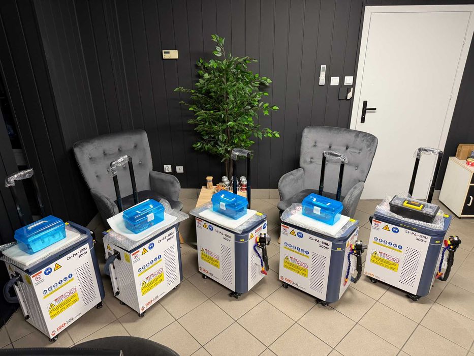 Laser Czyszczący PULSACYJNY - NOWY Fiber 300W 15mJ - AIR - BEZ WODY I Usuwanie: rdzy farby lakieru oleju graffiti I Czyści: drewno metal formy