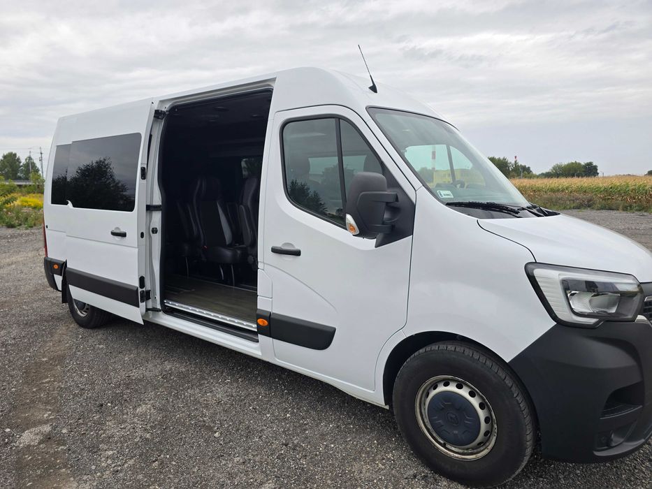 Wynajem busów 9 osobowych - Renault Master 2021r. 2.3 180KM - Rędziny