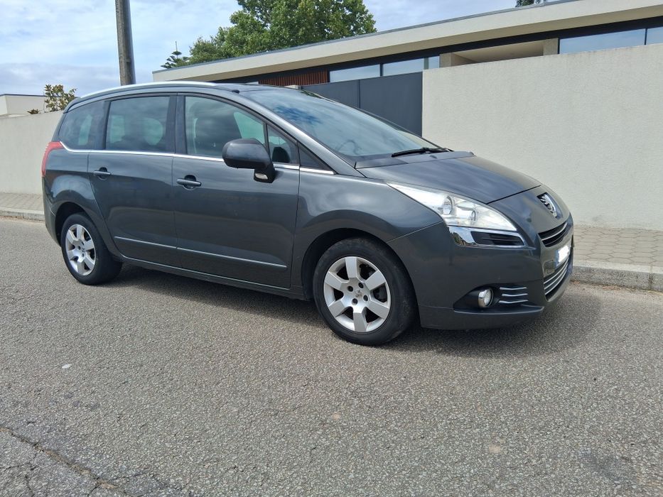 Peugeot 5008 — fotografia 2