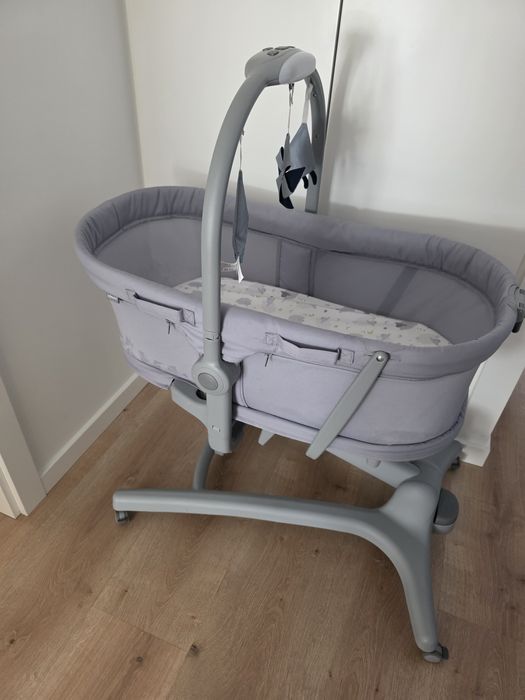 Chicco Baby Hug Pro (5 em 1) + colchão