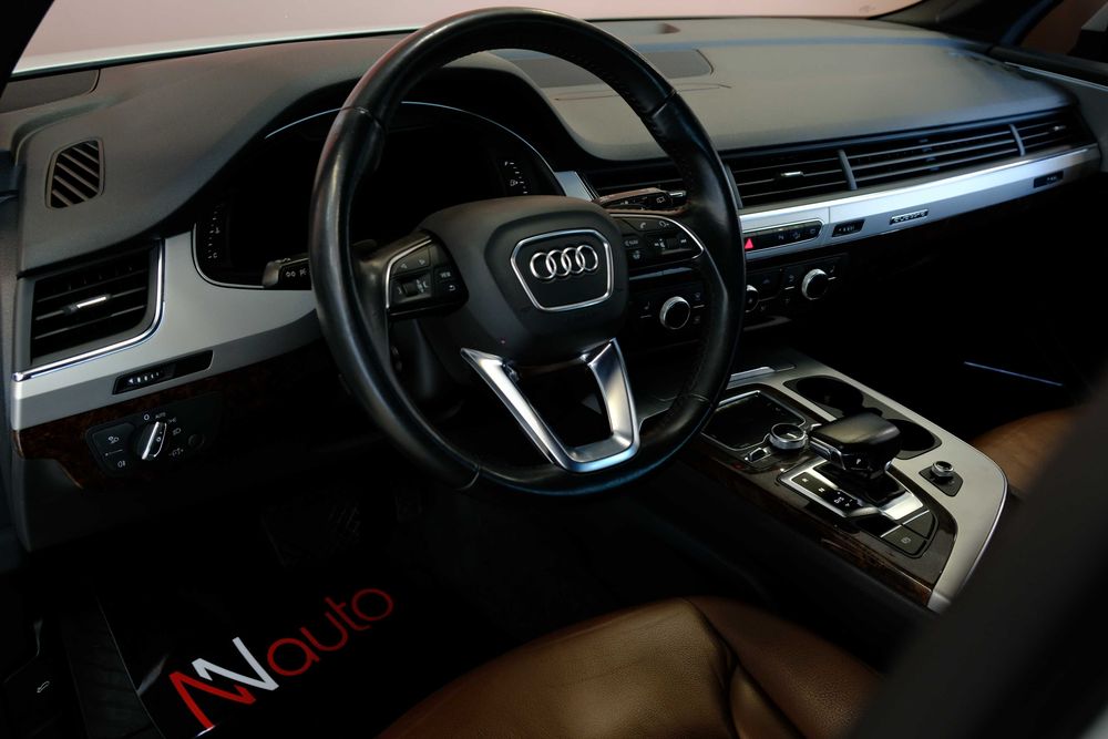 Audi Q7 2019 біла