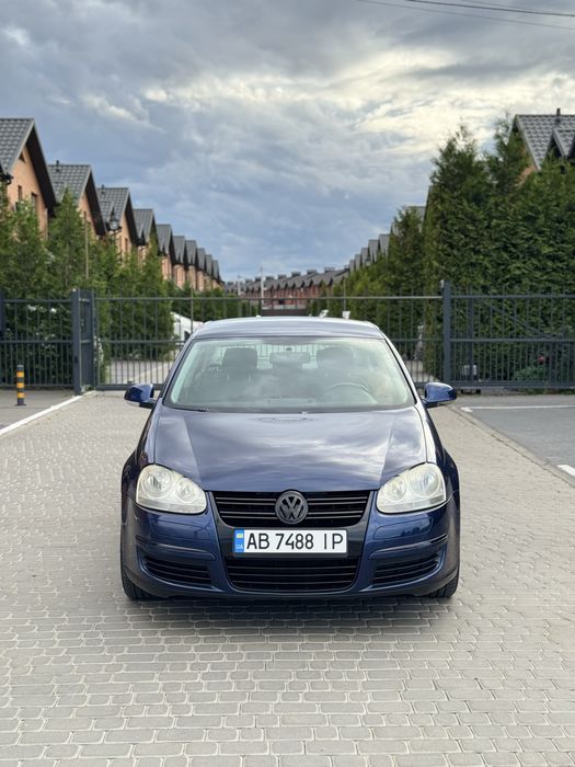 Jetta 2007 року , 1.6 бензин МПІ. РІДНИЙ ПРОБІГ!