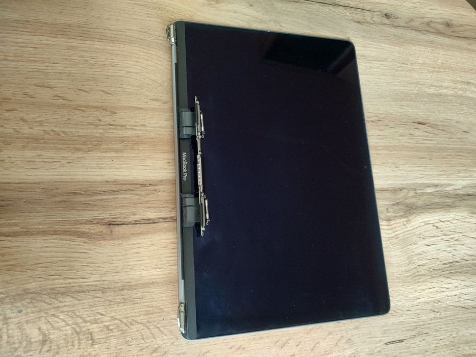 Кришка Macbook Pro 13 A2251, A1989, A215 оригінал, пошкоджена матриця