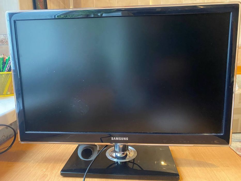 Телевизор 22" Samsung UE22D5000 Full HD / Монито