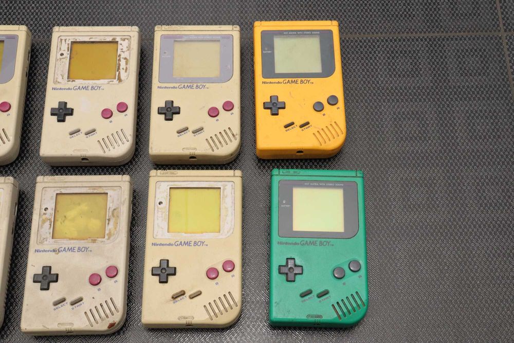 Nintendo Game Boy - zestaw 8 konsol